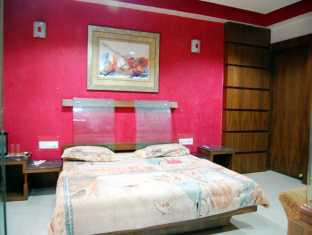 Hotel Meera Chittorgarh Dış mekan fotoğraf